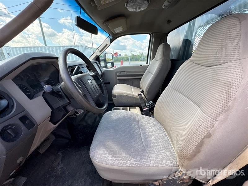Ford F-450 Самоскиди