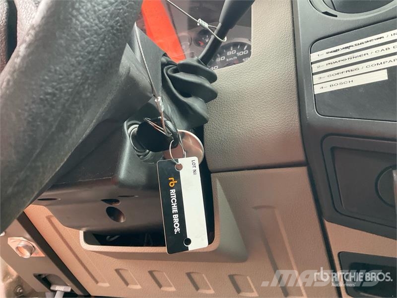 Ford F-450 Plataformas aéreas montadas em camião