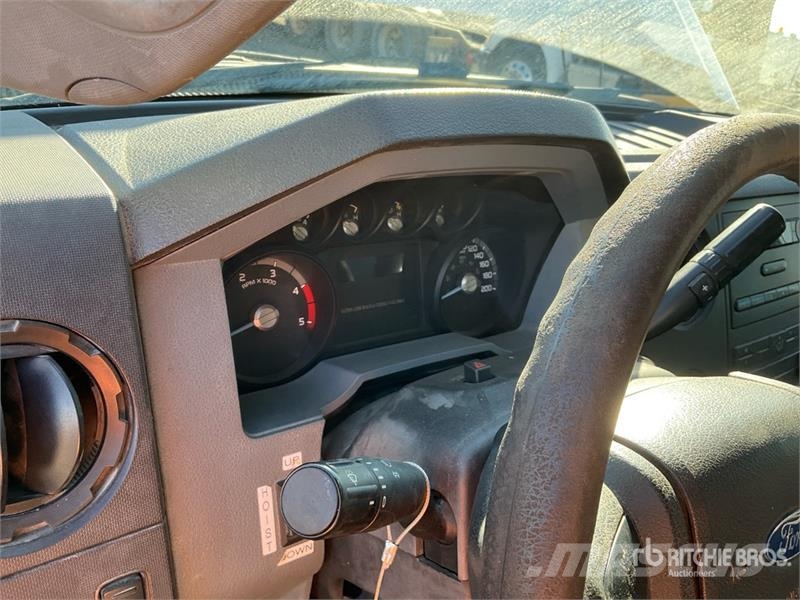 Ford F-450 شاحنات قلابة