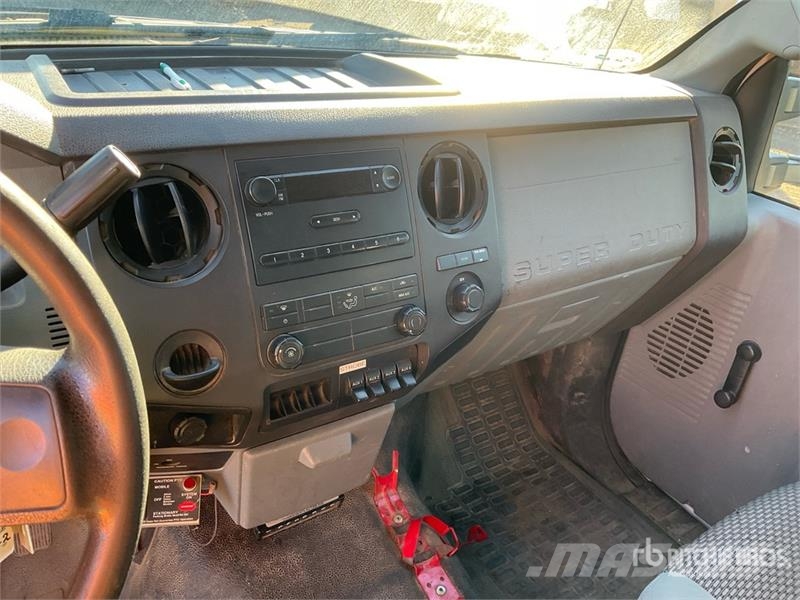 Ford F-450 شاحنات قلابة