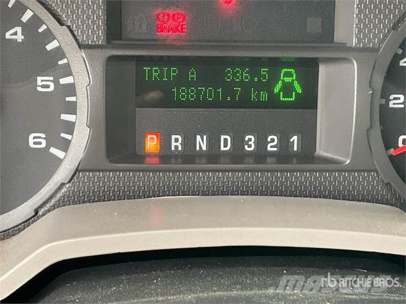 Ford F-450 Plataformas aéreas montadas em camião