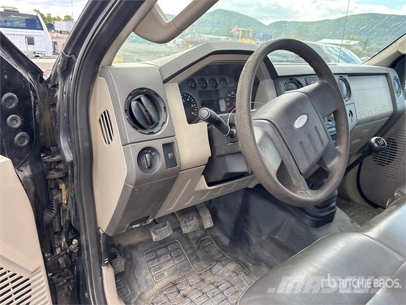 Ford F-450 4x2 Versatile Hauler Truck Tahače