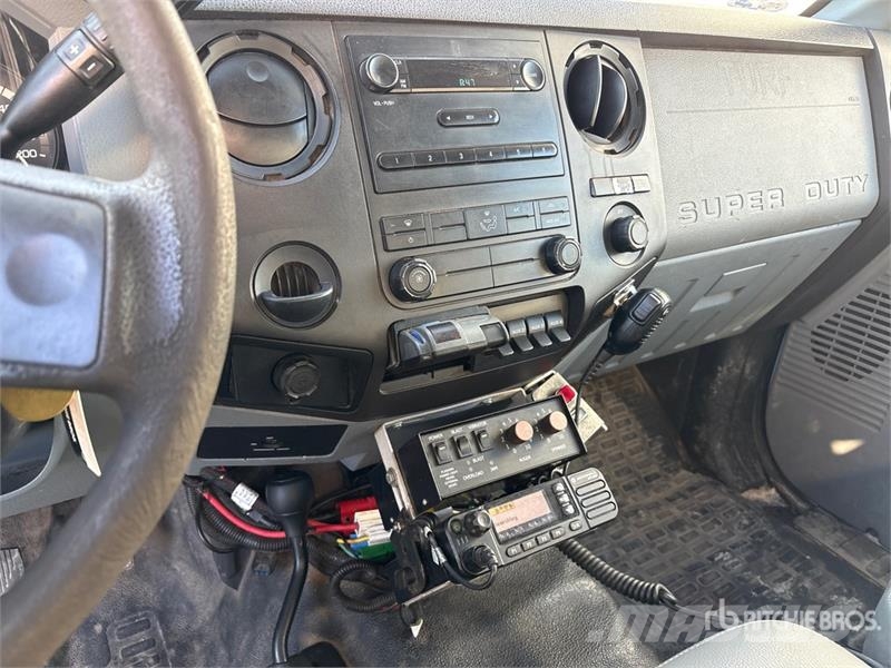 Ford F-450 XL 4x4 Snow Plow Truck Komunální / Multi-užitková vozidla