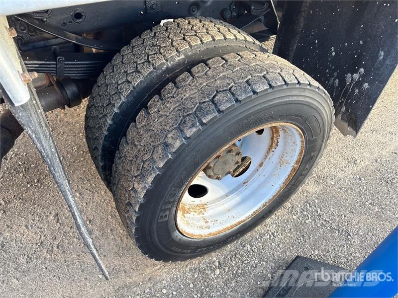 Ford F-450 XL 4x4 Snow Plow Truck Komunální / Multi-užitková vozidla