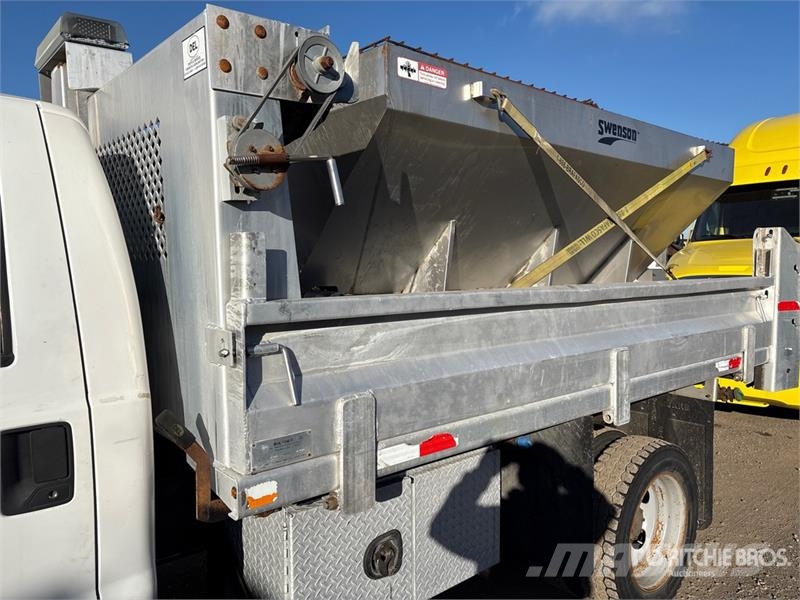 Ford F-450 XL 4x4 Snow Plow Truck Komunální / Multi-užitková vozidla