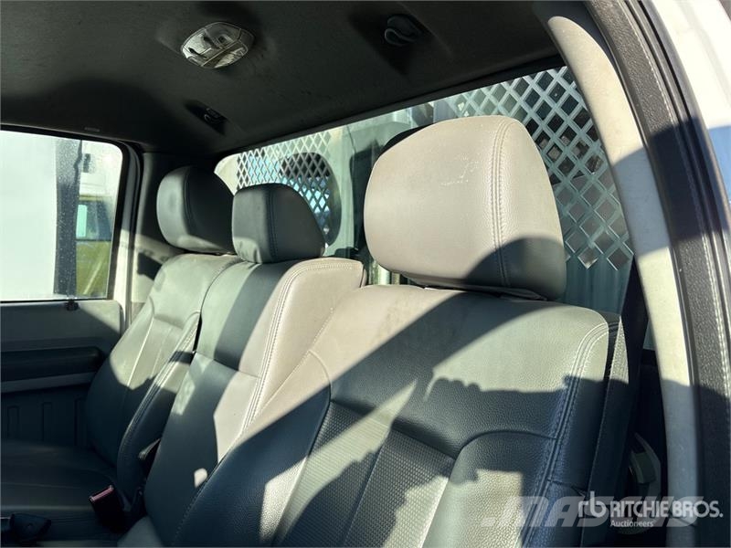 Ford F-450 XL 4x4 Snow Plow Truck Komunální / Multi-užitková vozidla
