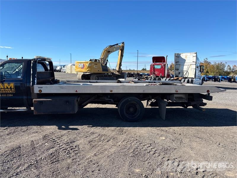 Ford F-550 Carroattrezzi