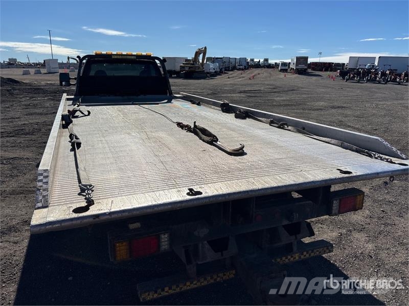 Ford F-550 Carroattrezzi