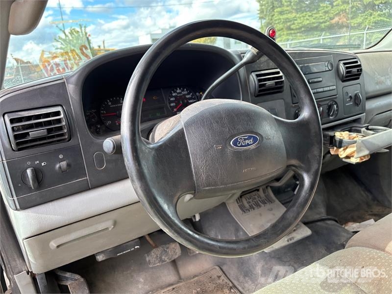Ford F-550 Camion ribaltabili