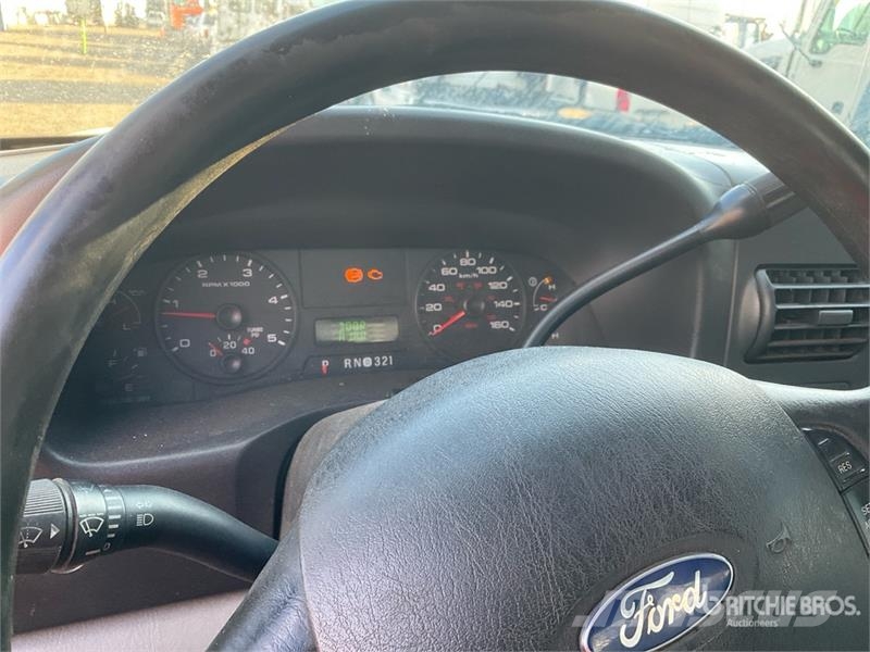 Ford F-550 Tippbilar