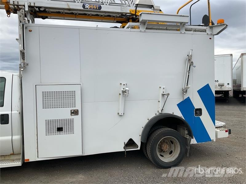 Ford F-550 Avtokošare