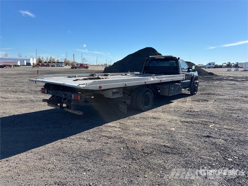 Ford F-550 Carroattrezzi