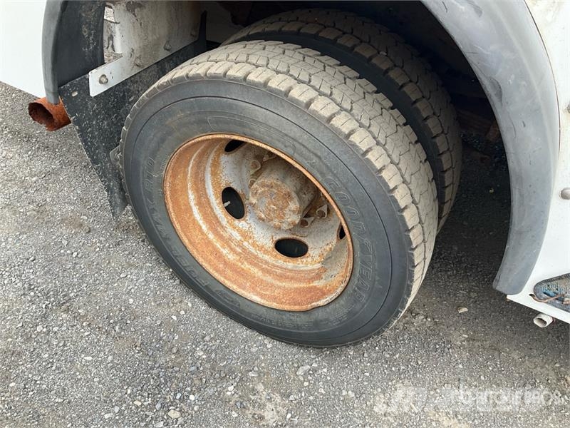 Ford F-550 Avtokošare