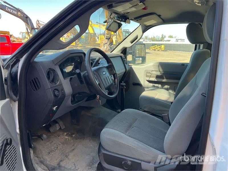 Ford F-550 Lastbilmonterede lifte