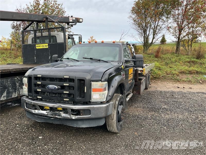 Ford F-550 Carroattrezzi