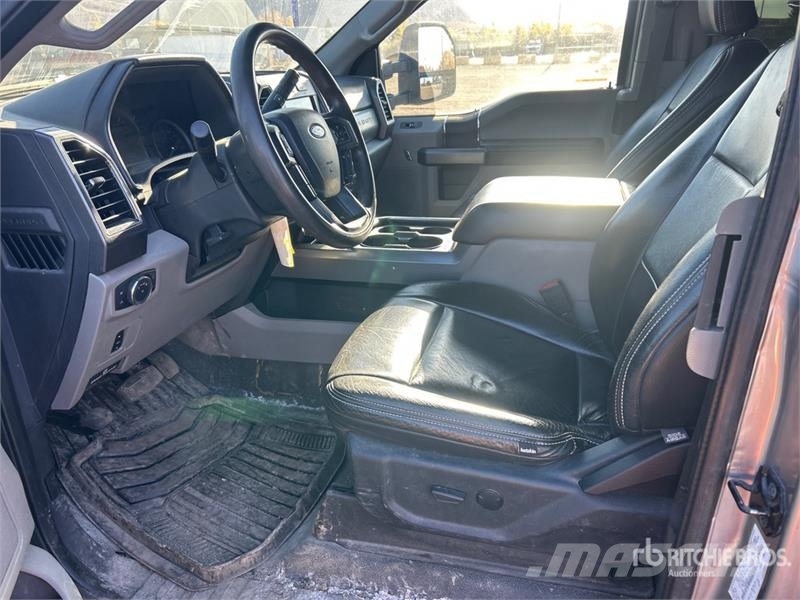 Ford F-550 Flatbed kamyonlar