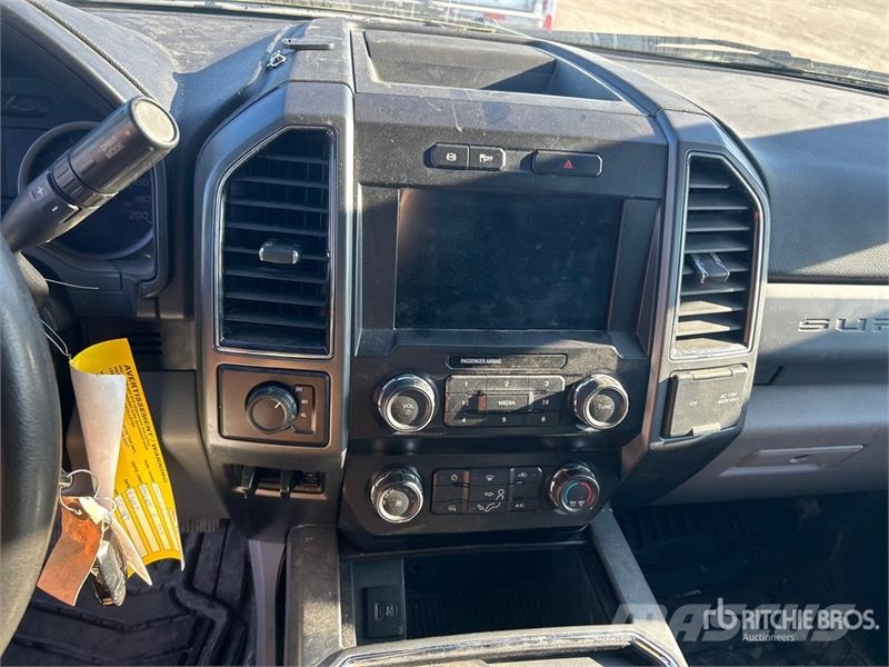 Ford F-550 Flatbed kamyonlar
