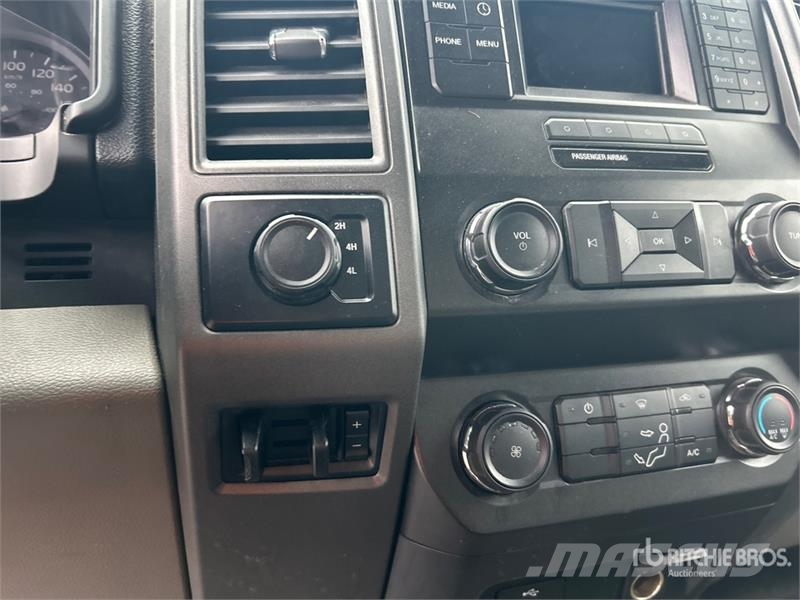 Ford F-550 Tippbilar