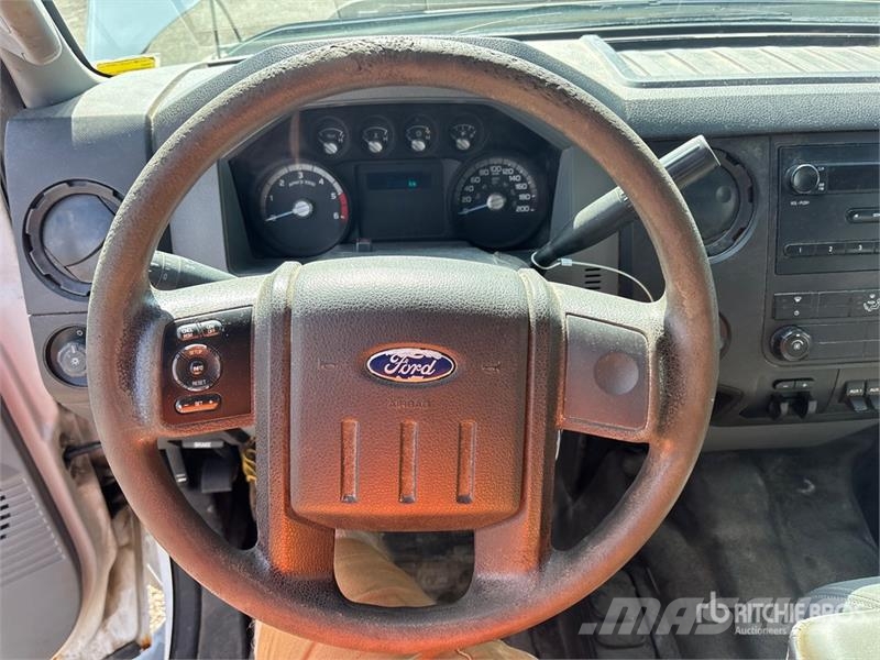 Ford F-550 Φορτηγά Ανατροπή