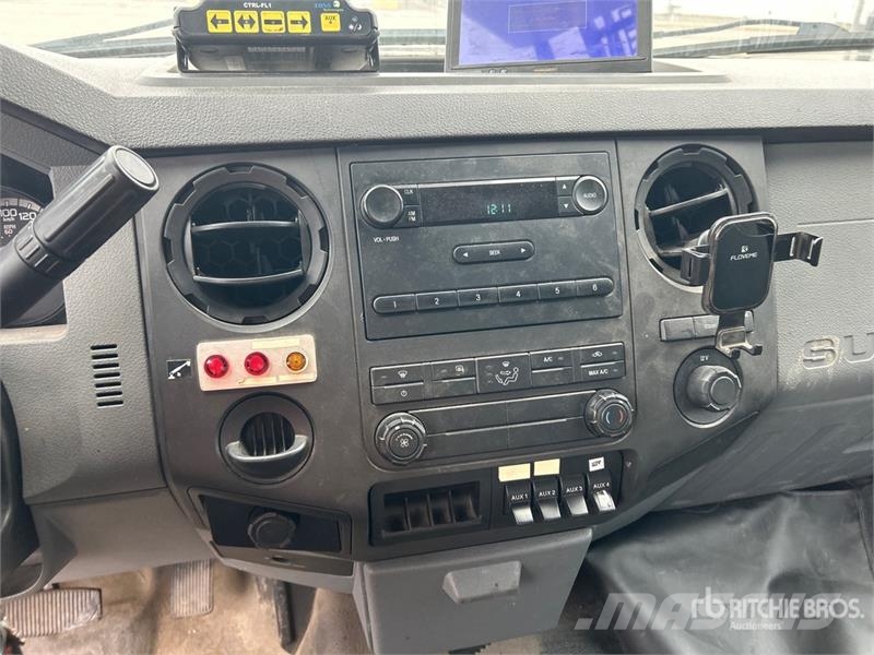Ford F-550 LKW-Arbeitsbühnen