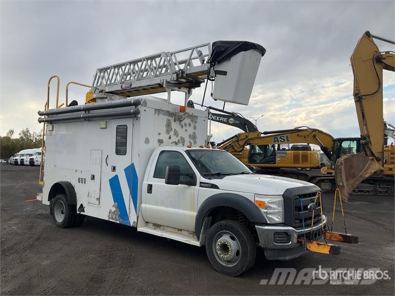 Ford F-550 Podnośniki koszowe