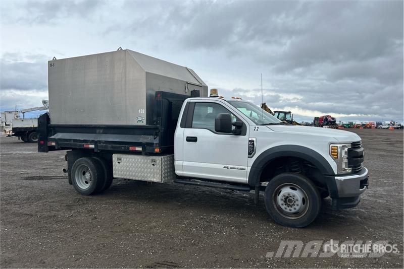 Ford F-550 Tippbilar