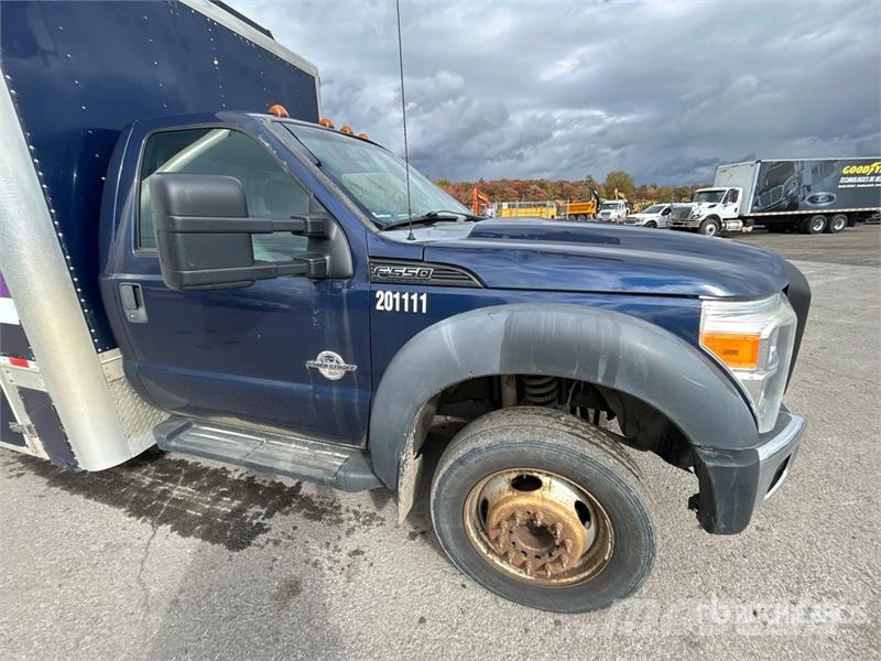 Ford F-550 Auto košare