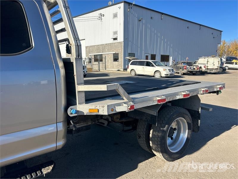 Ford F-550 Flatbed kamyonlar