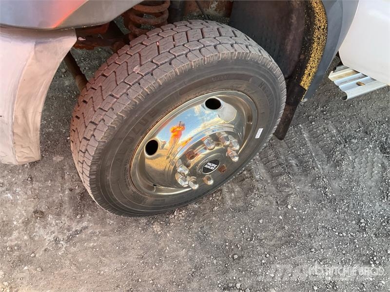 Ford F-550 Tippbilar