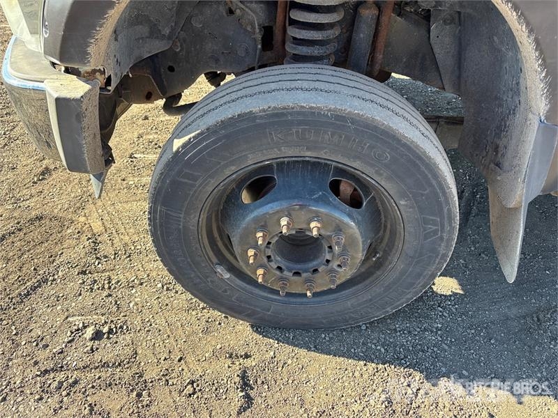 Ford F-550 Carroattrezzi