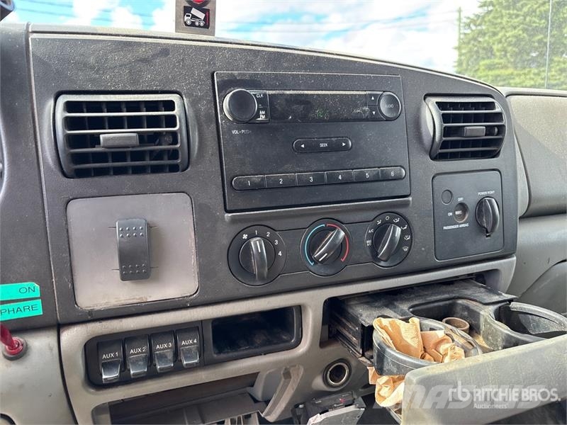 Ford F-550 Camion ribaltabili