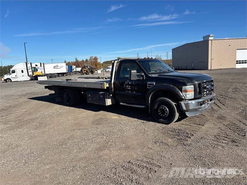 Ford F-550 Carroattrezzi