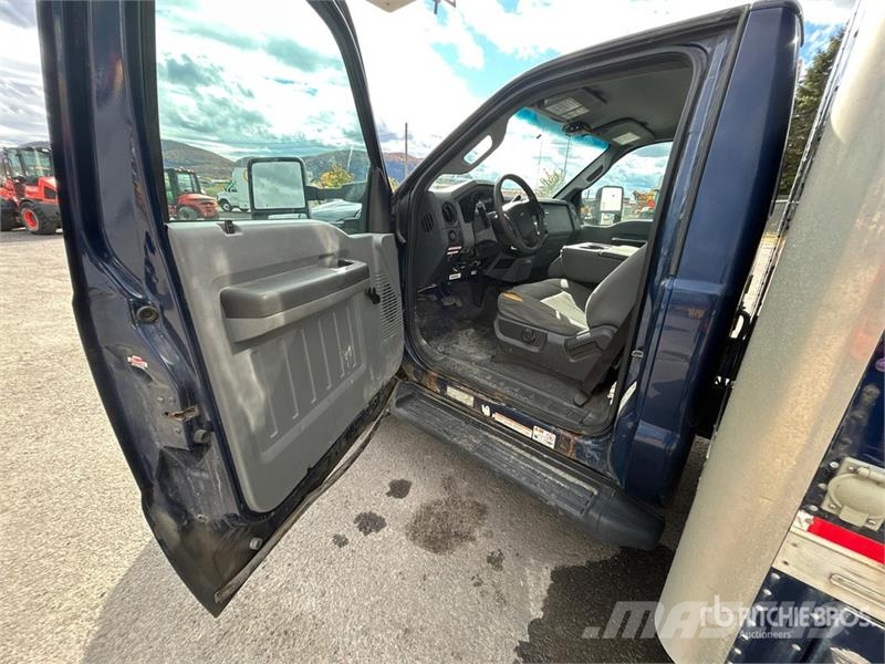Ford F-550 Auto košare