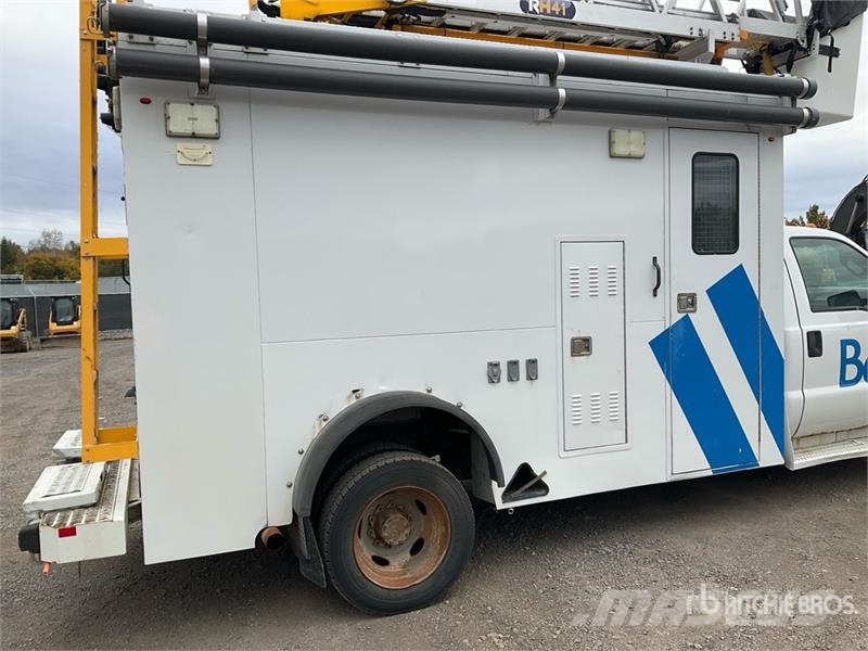 Ford F-550 Avtokošare