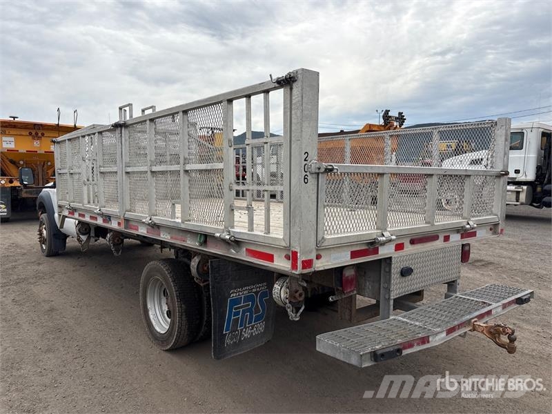 Ford F-550 4x2 Flatbed Truck Kamioni sa otvorenim sandukom