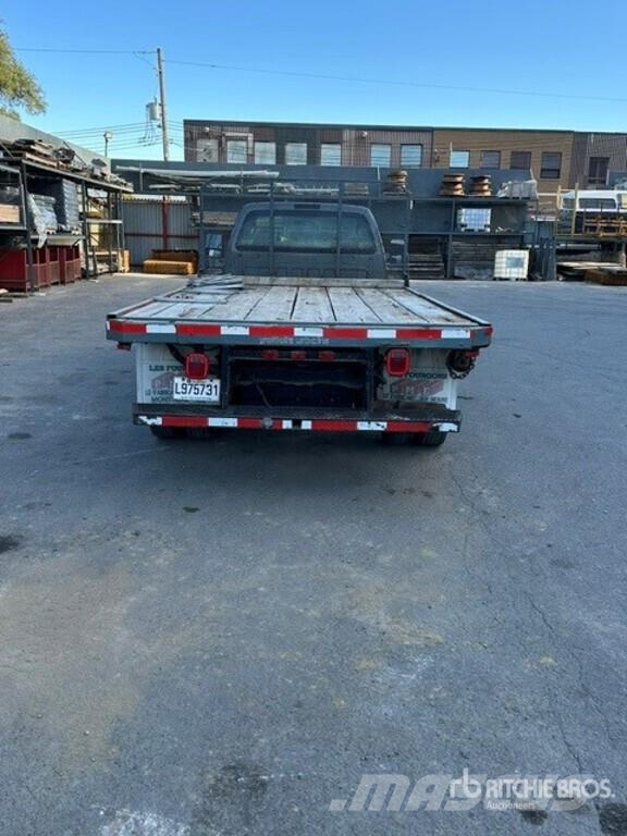 Ford F-550 4x2 Flatbed Truck Madelautod