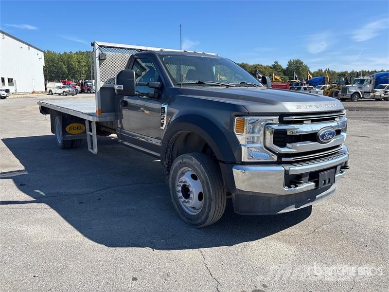 Ford F-550 4x2 Flatbed Truck 플랫베드/드롭사이드 트럭
