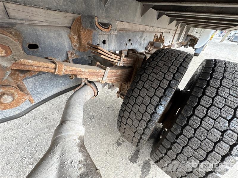 Ford F-550 4x2 Flatbed Truck Kamioni sa otvorenim sandukom