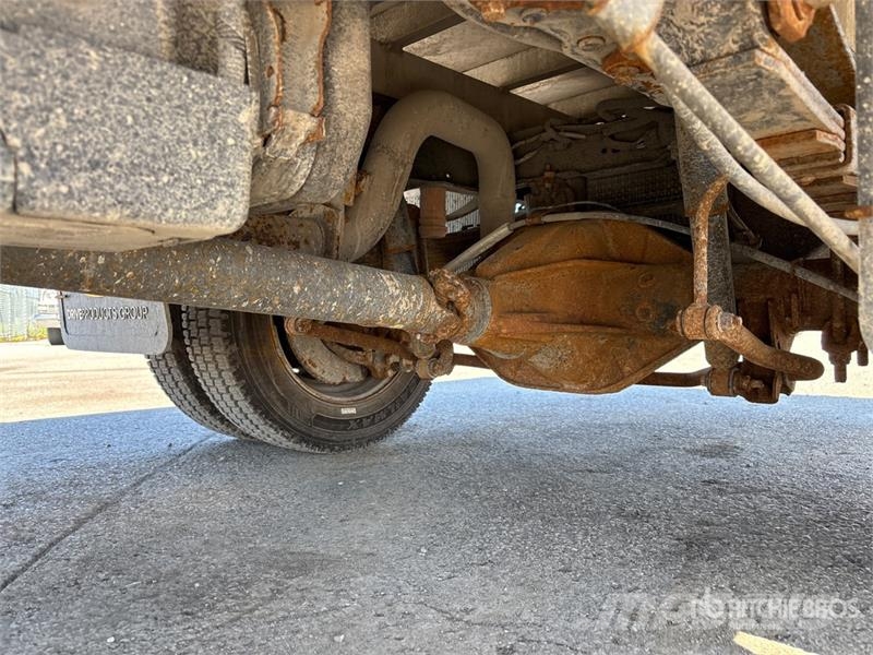 Ford F-550 4x2 Flatbed Truck 플랫베드/드롭사이드 트럭