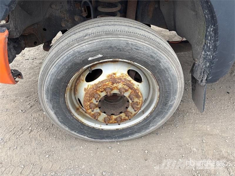 Ford F-550 4x2 Flatbed Truck Kamioni sa otvorenim sandukom