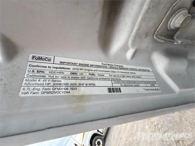 Ford F-550 4x2 Flatbed Truck Kamioni sa otvorenim sandukom
