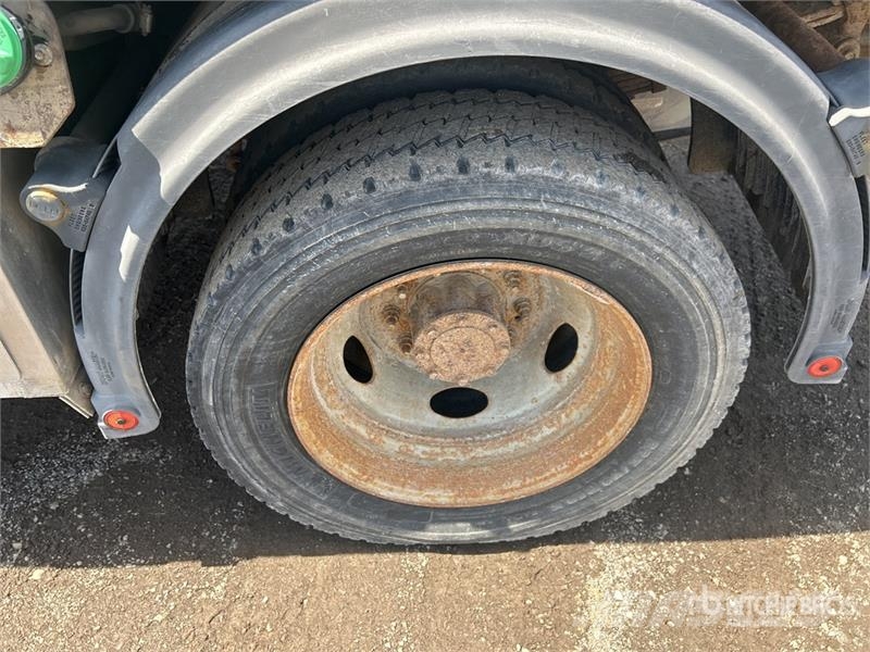 Ford F-550 4x4 Crew Cab Chipper Truck 碎木车