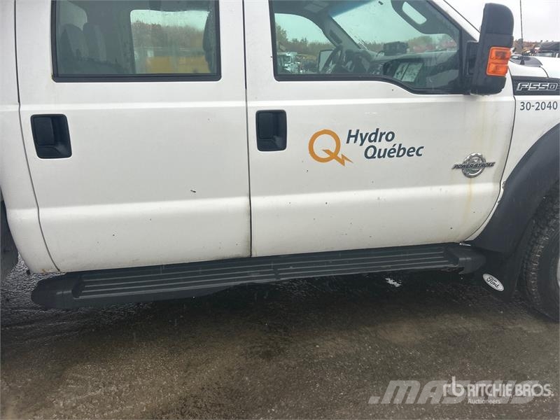Ford F-550 4x4 Crew Cab Utility Truck 皮卡车