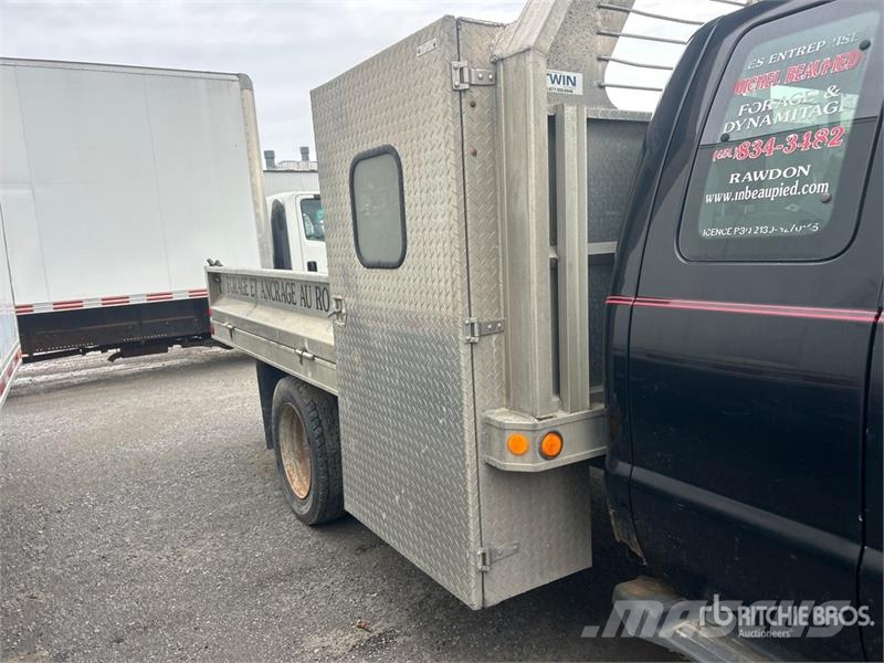 Ford F-550 4x4 Extended Cab Flatbed Truck (Inoperable) Kamioni sa otvorenim sandukom