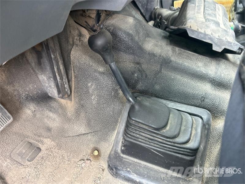 Ford F-550 4x4 Extended Cab Flatbed Truck (Inoperable) Kamioni sa otvorenim sandukom