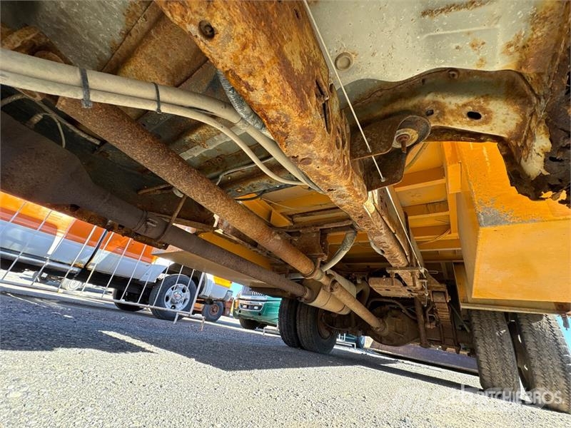 Ford F-550 4x4 Extended Cab Service Truck Komunalna vozila