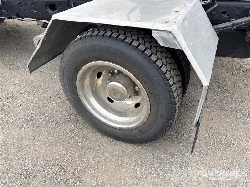 Ford F-550 4x4 Versatile Hauler Truck Тягачі