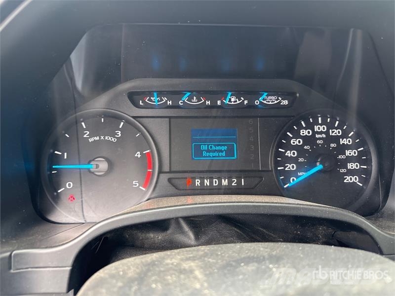 Ford F-550 4x4 Versatile Hauler Truck Тягачі