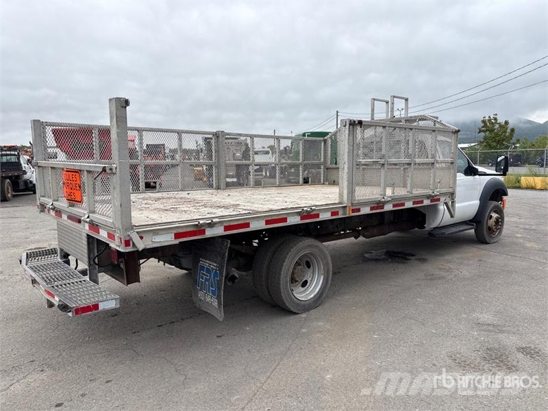 Ford F-550 XL 4x2 Flatbed Truck Flatbed / Dropside trucks