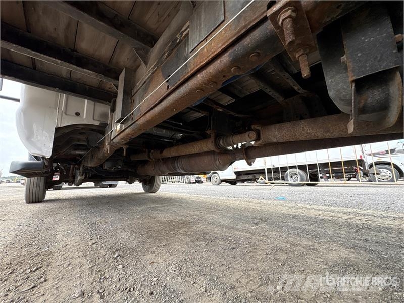 Ford F-550 XL 4x2 Flatbed Truck Flatbed / Dropside trucks